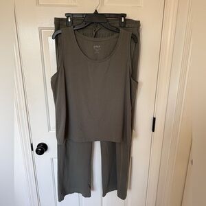 Pact cool Stretch Lounge Set